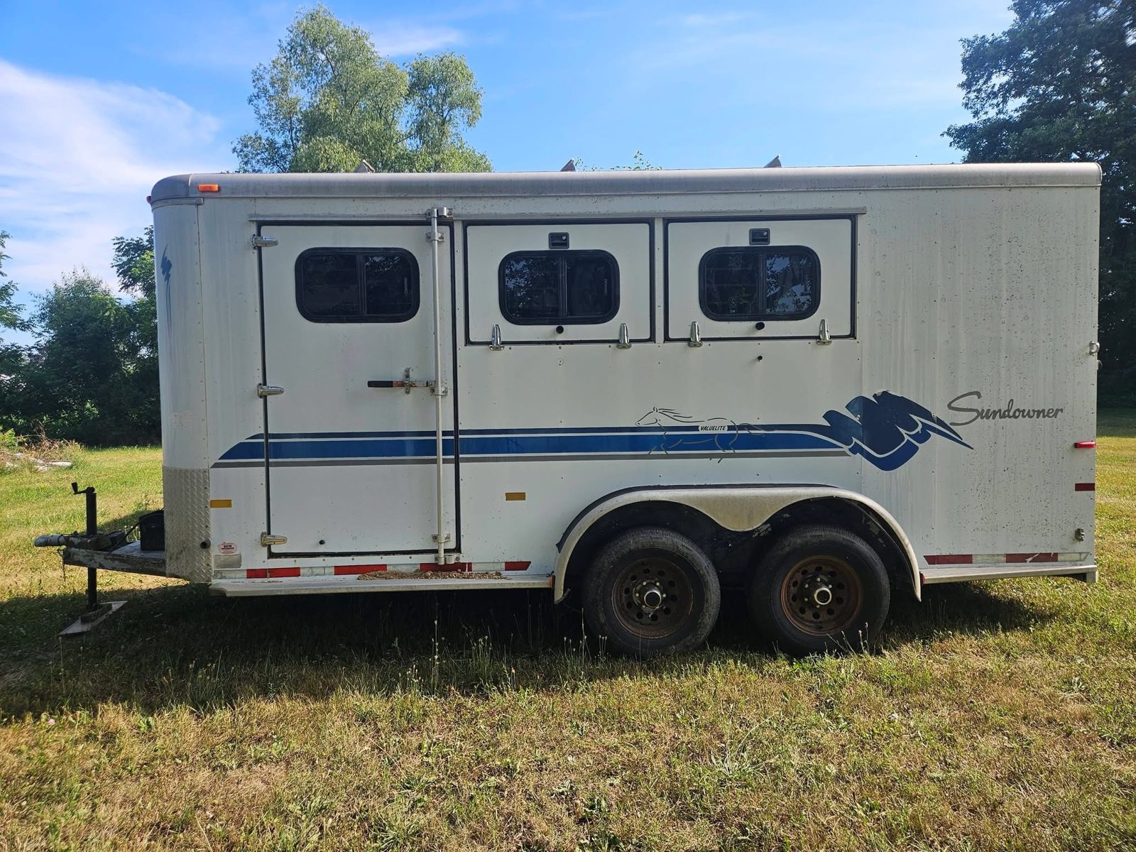 1998 Sundowner 3 Horse Slant – Used