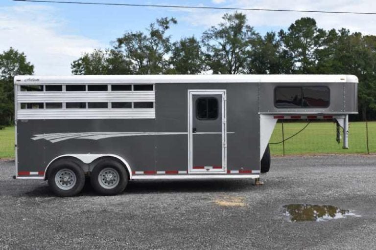2018 Adam 7304GN 3 Horse Trailer – Used