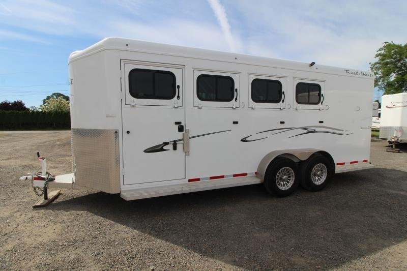 2019 Trails West Manufacturing Classic II 4 Horse Trailer – Used