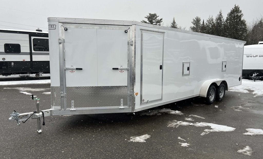 2024 E-Z Hauler 7×24 Aluminum 4-Place Drive In/Out w/Tapered Ramps, Rear Canopy – Used