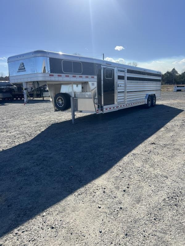 2025 Elite Trailers 8’x28′ Show Cattle Stock Combo Trailer – Used