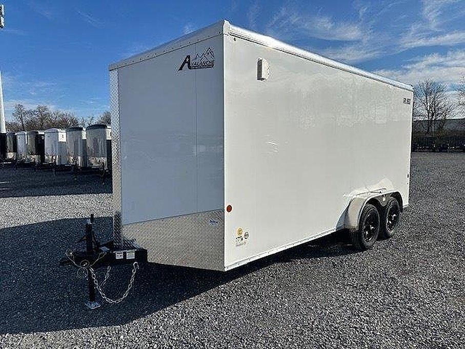 Car Mate 7 x 16 V-Nose Enclosed Cargo Trailer – Avalanche – Used