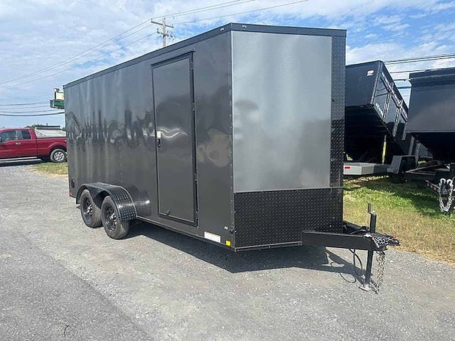 Diamond Cargo 7 x 16 Enclosed Trailer – Black Trim Package – Used